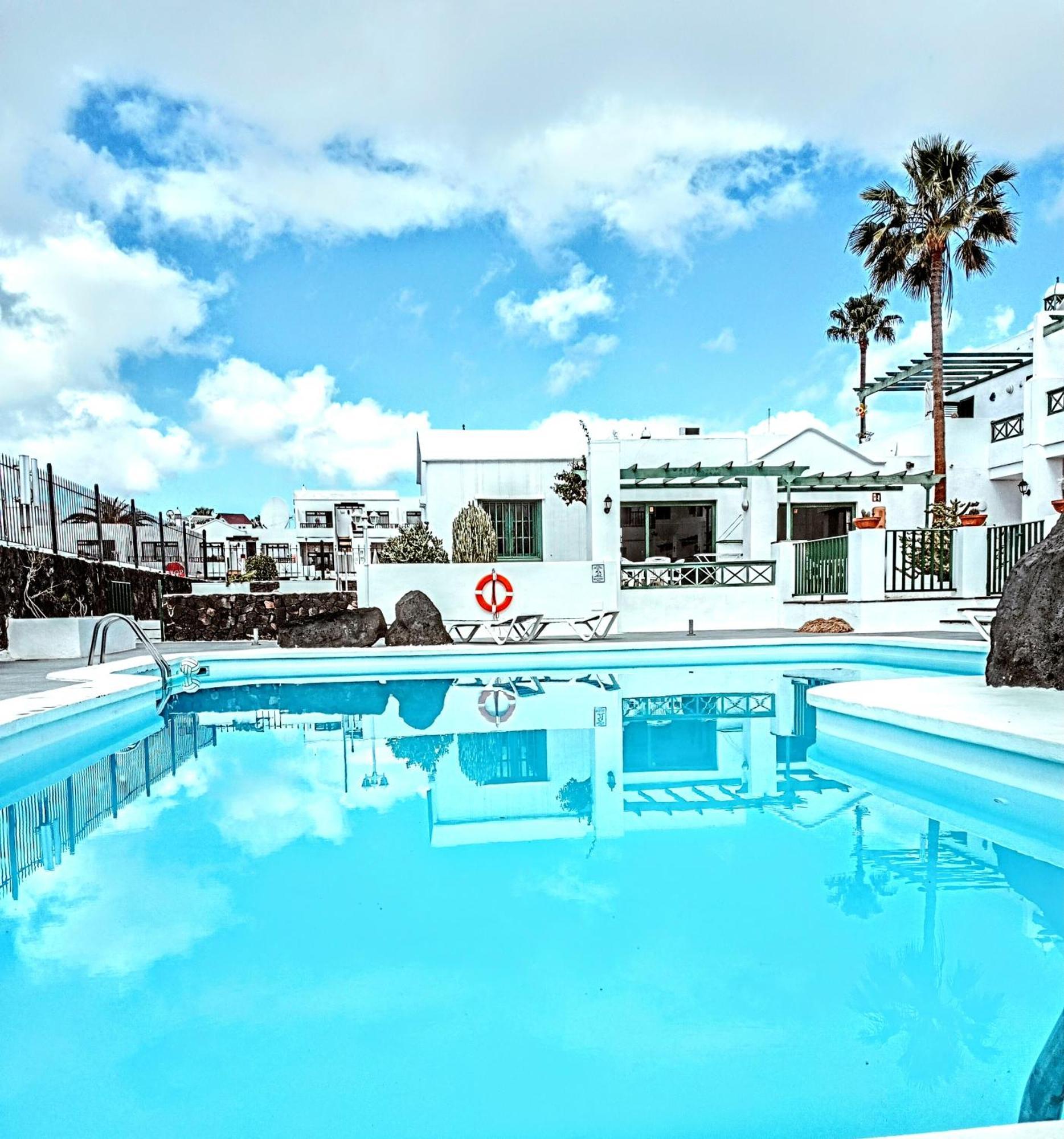 Apartamentos Las Acacias Puerto del Carmen  Eksteriør bilde